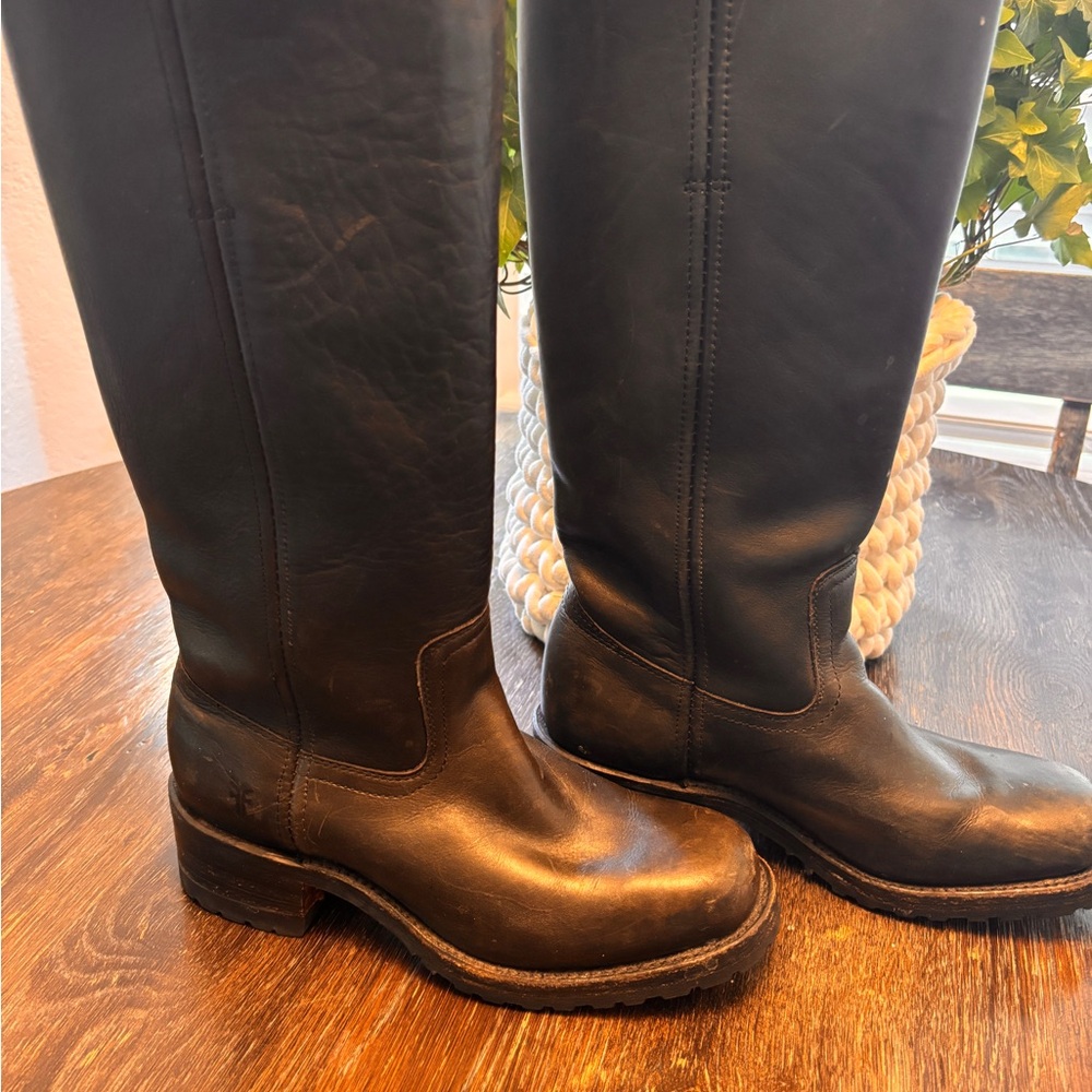 Frye Campus Gray Leather BootsVibram Lug Soles